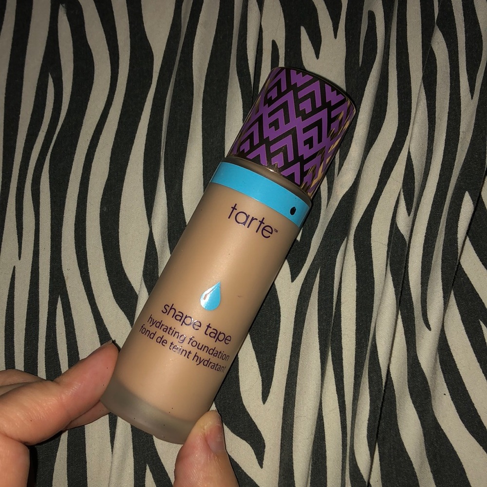 Tarte Hydrating Shape Tape Foundation - light sand